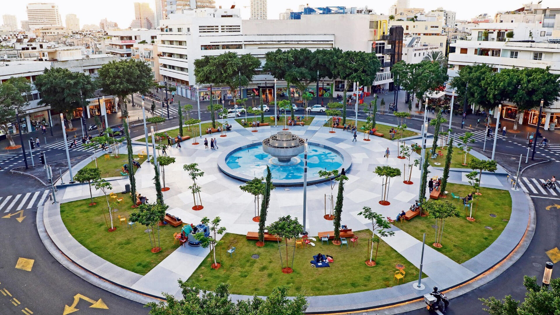 Dizengoff Street