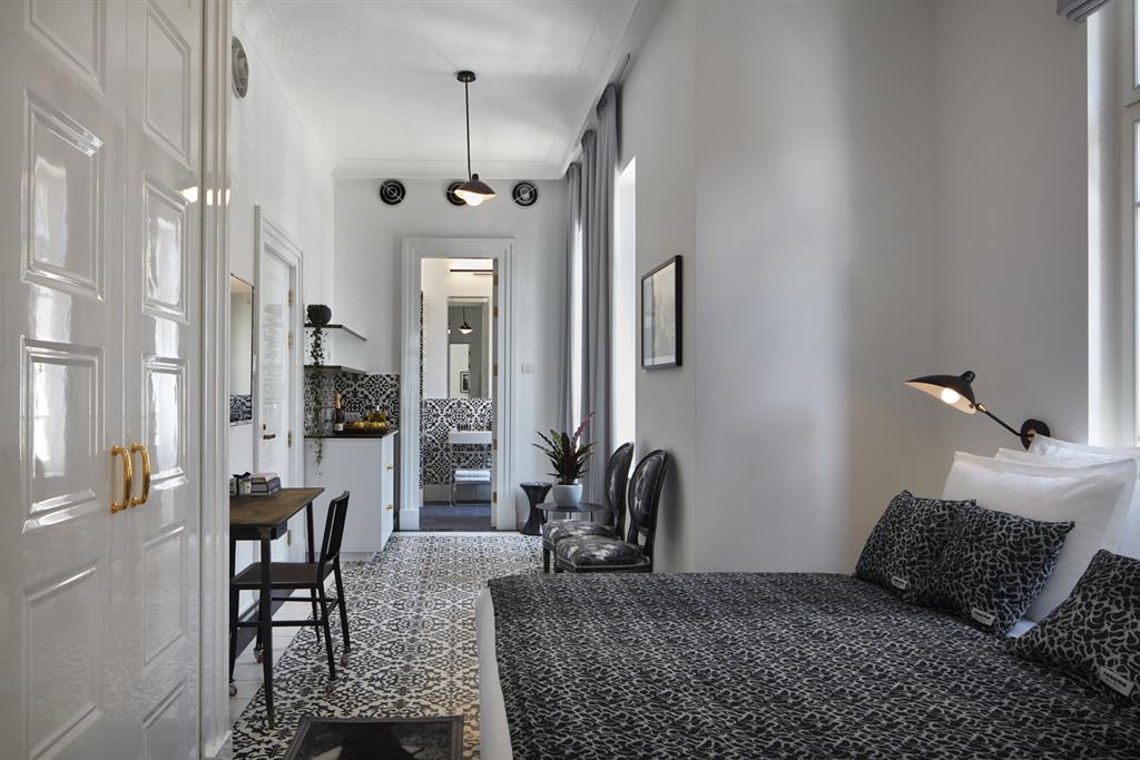 Renoma Suite