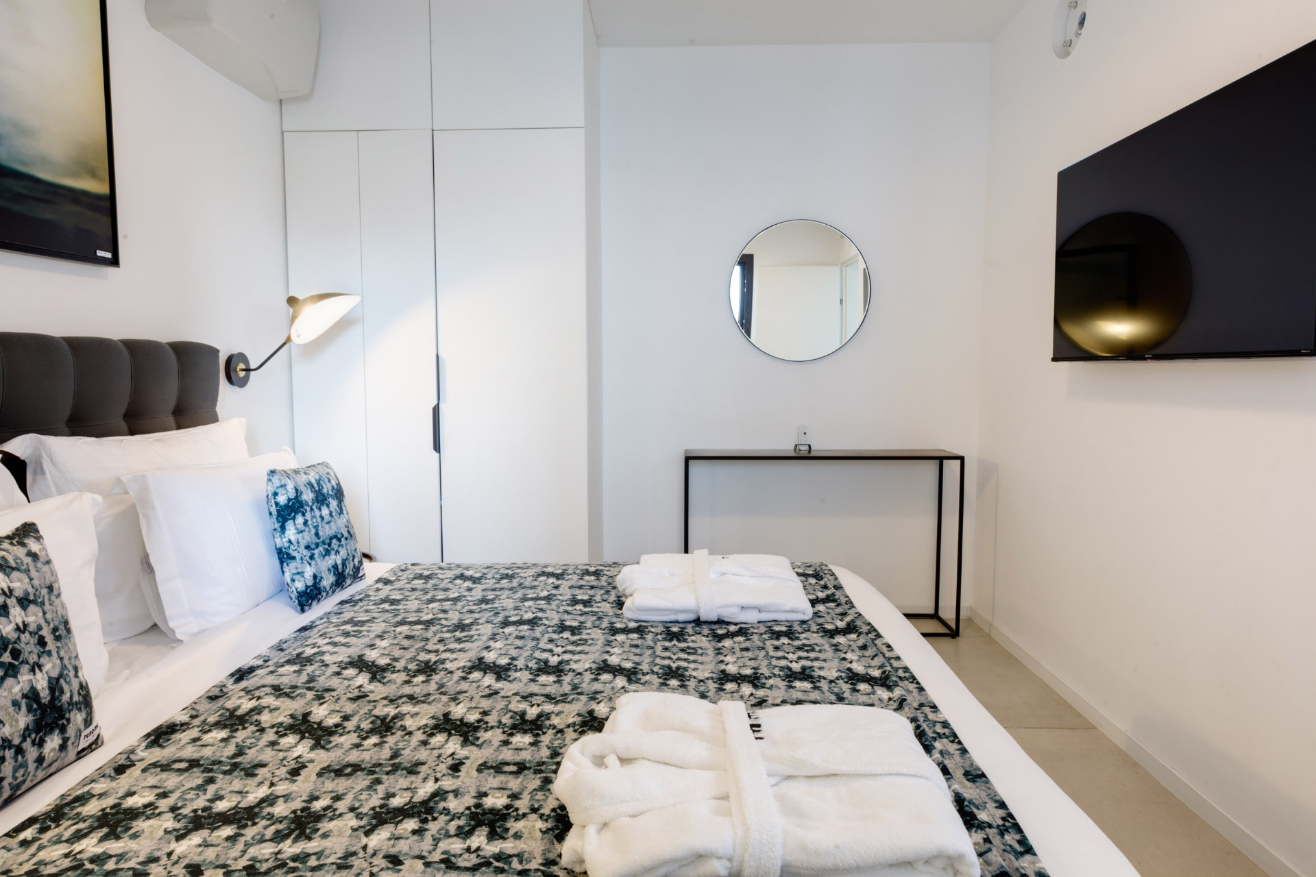 1 Bedroom Apartment with Terrace — photo 6